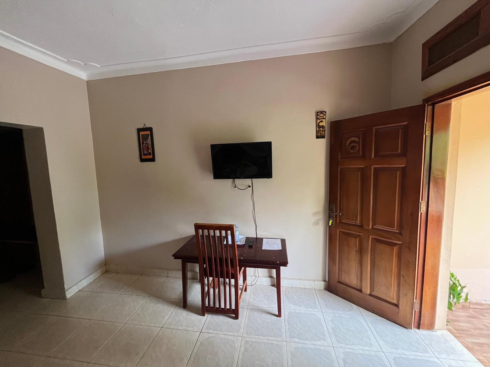 Lavic Country Resort Adjumani Екстер'єр фото